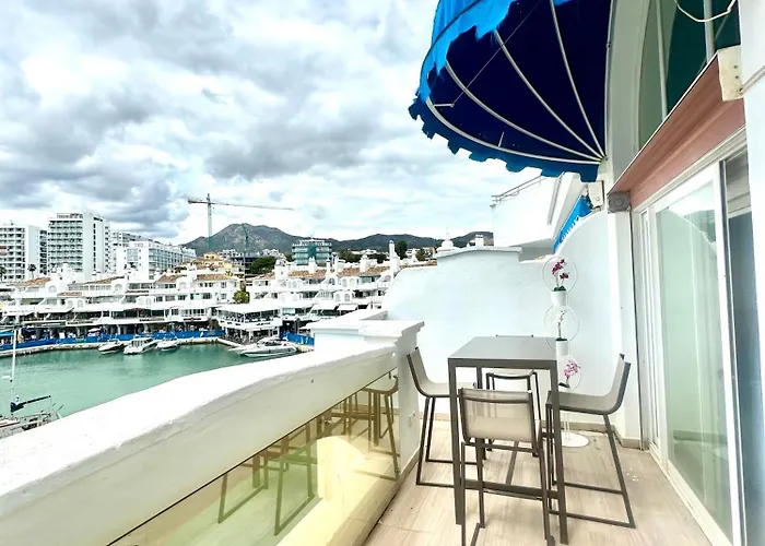 Wonderful Apartment In Puerto Marina